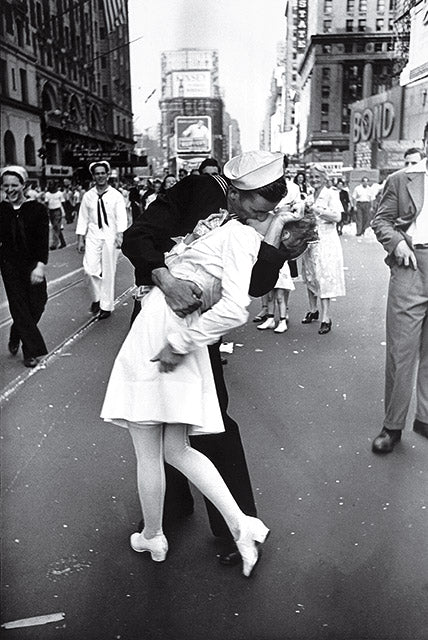 Times Square kiss