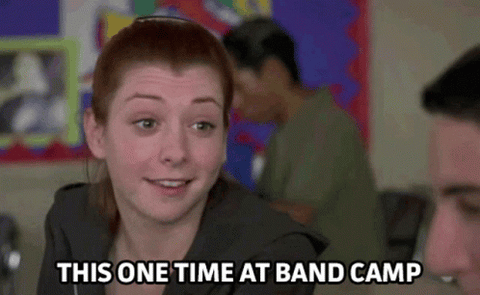 alyson hannigan as michelle in american pie saying this one time at band camp