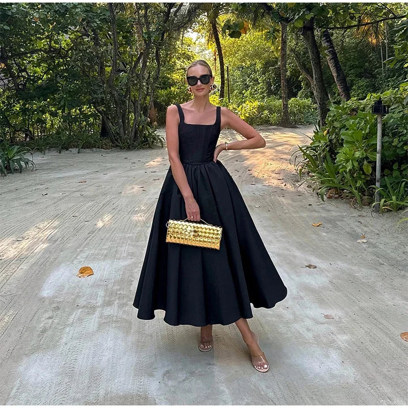 Robe midi Noir Chic Salejano