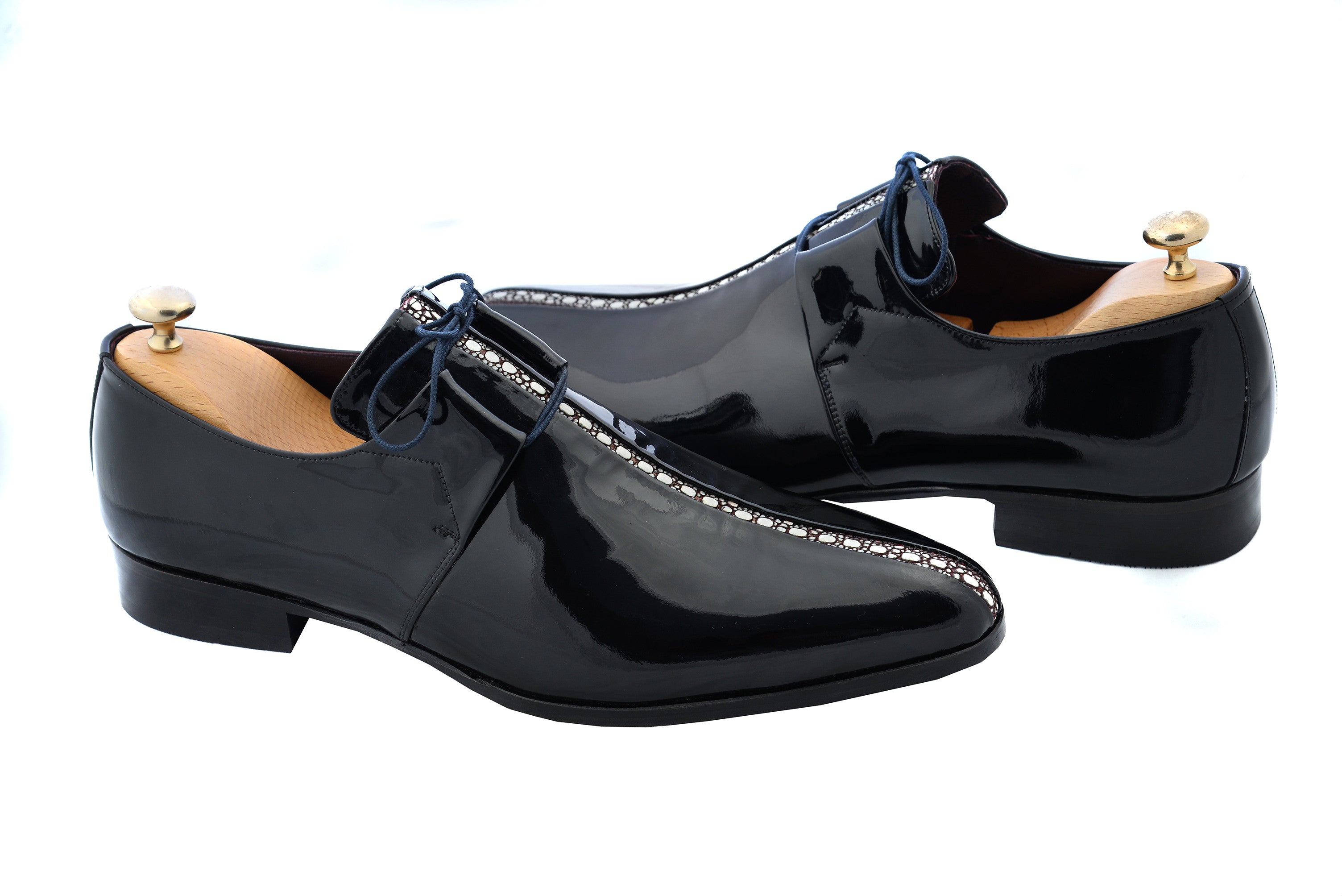 stingray dress shoes