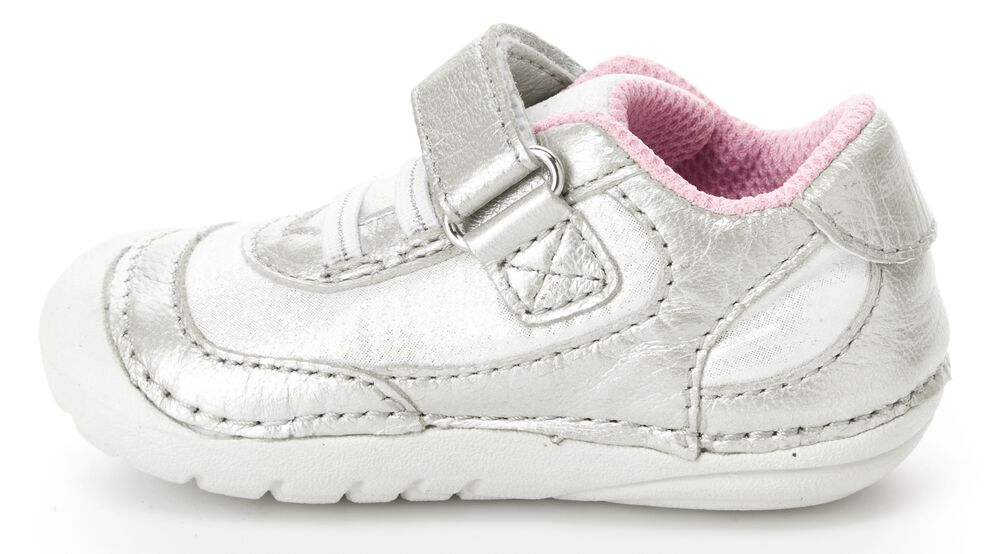 stride rite milo sneaker