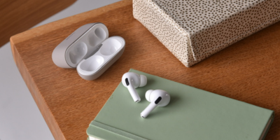 In-ear headset m. case