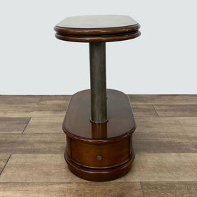 Image of Extendable End Table