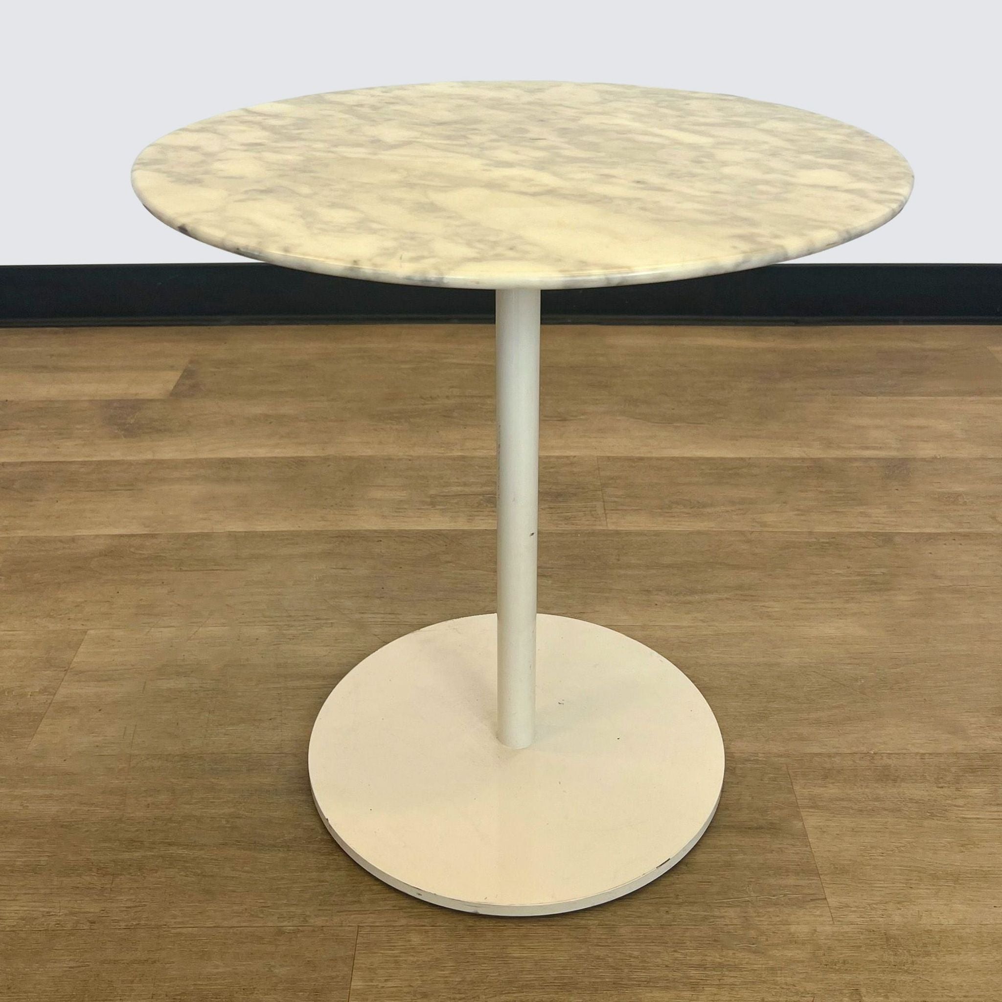 a [ unused0 ] marble side table