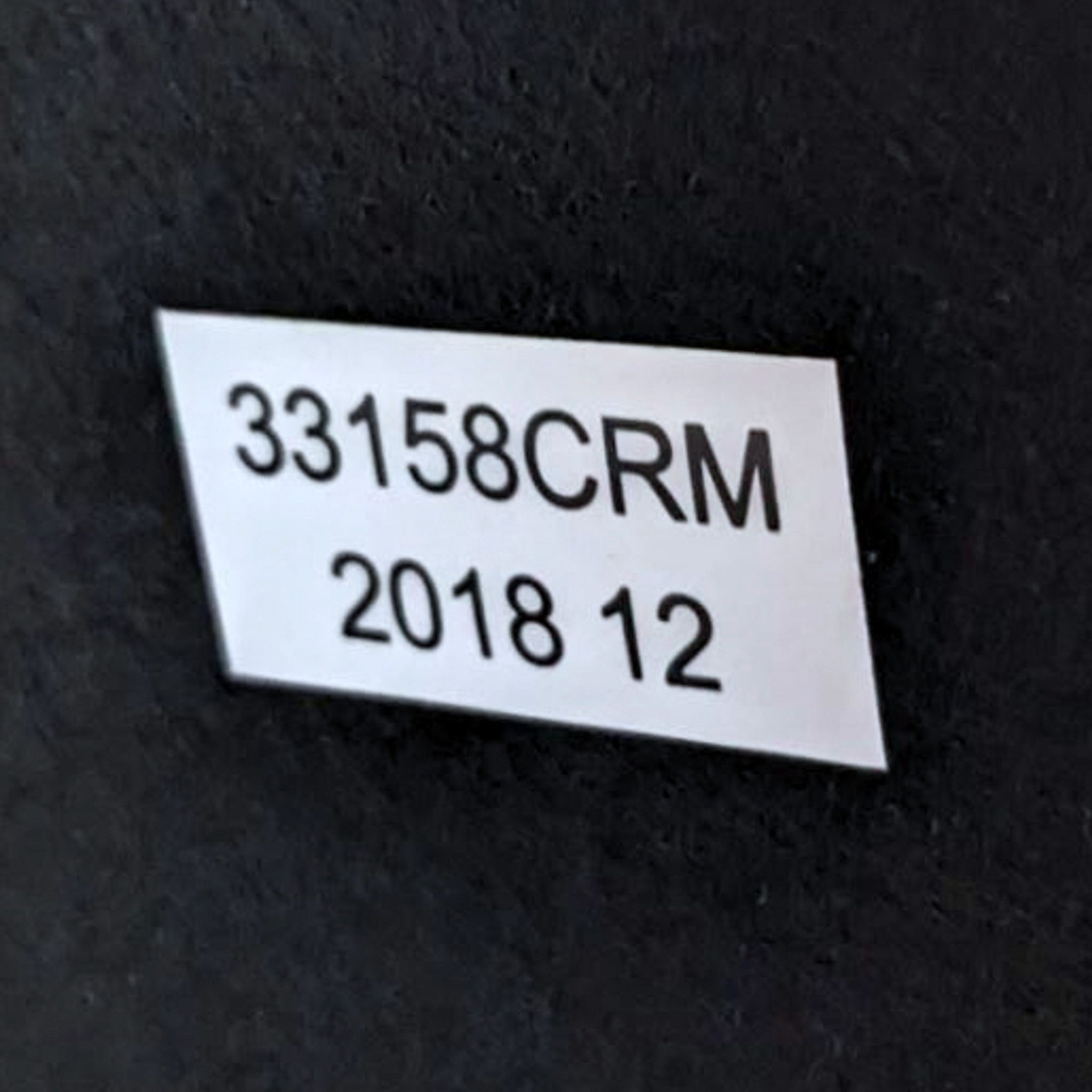 Label showing the product code "33158CRM" and manufacturing date "2018 12" for a Reperch lighting item.