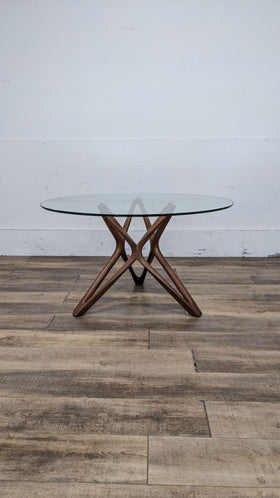 Image of Scandinavian Design round dining table