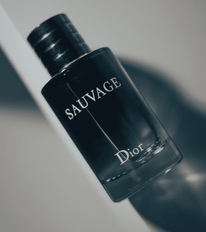 bottle of dior sauvage cologne