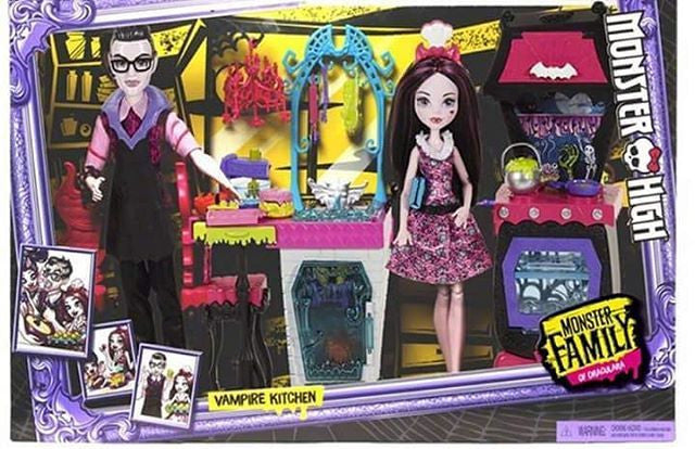 monster high draculaura family