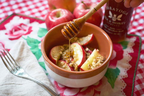 Apples with Cinnamon Infused Honey and Oats