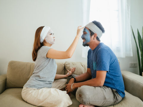 Hautpflegeprodukte sind für Mann und Frau