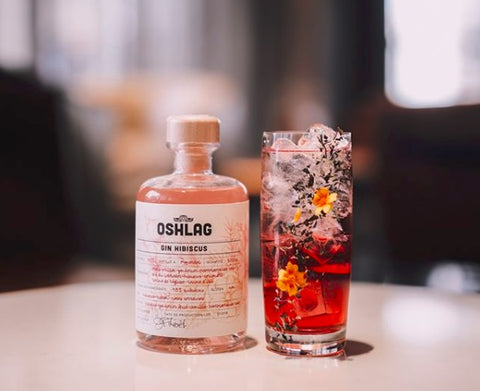 Gin Hibiscus Rose par Oshlag disponible à la SAQ