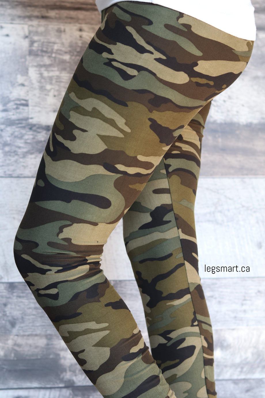 Police Auctions Canada - Women's Fashion Nova Camo Active Leggings, Size 1X  (514272L)