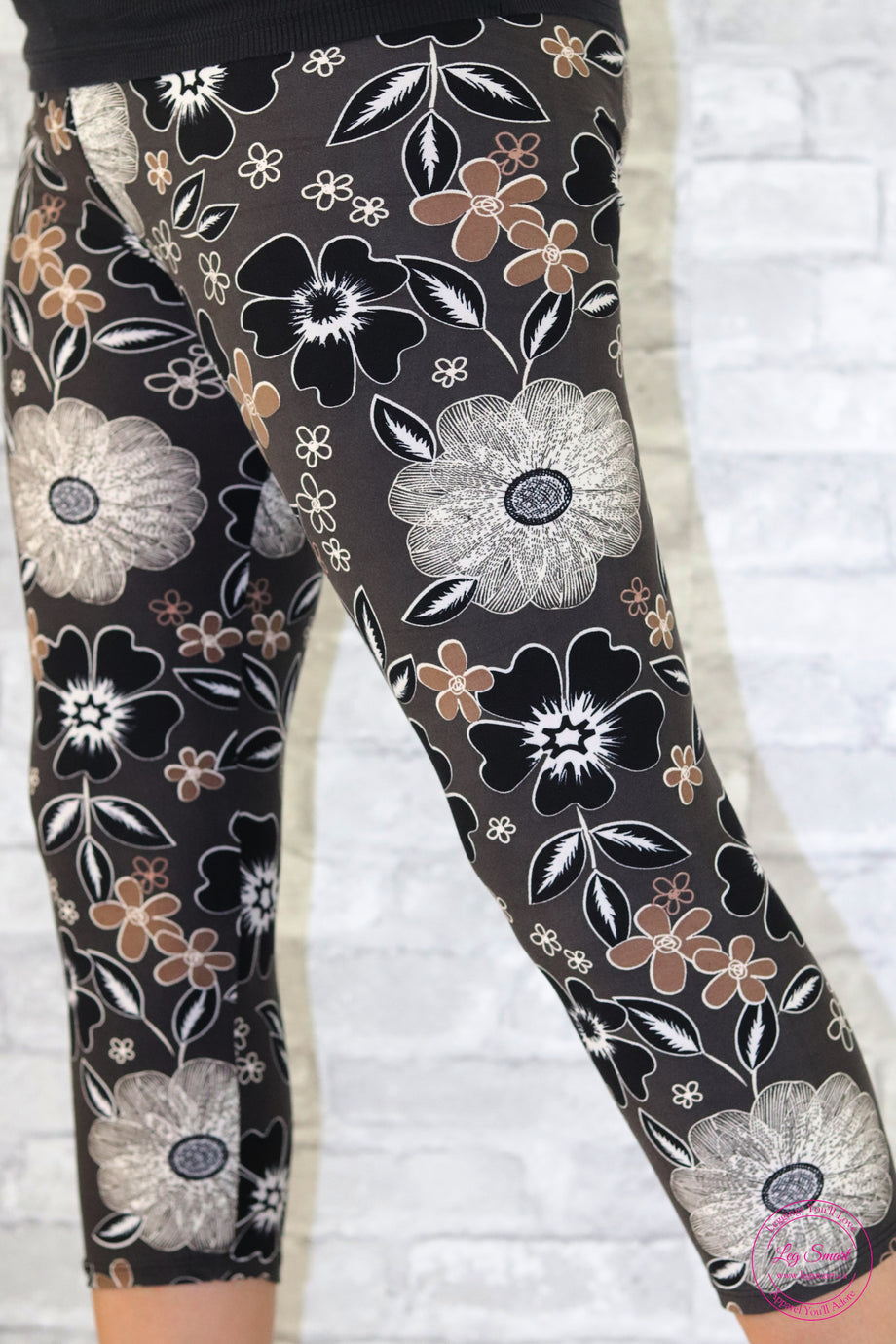 Leggings Depot High Waisted Novelty Christmas Holiday Print Leggings for  Women (Available in Plus Size)