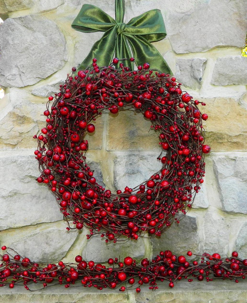 Red Berry Christmas Wreath - Holiday Wreath - Christmas Decor