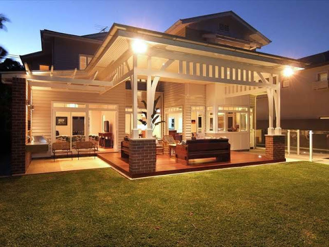 Hampton style house in Brisbane with back deck Driftwood Interiors