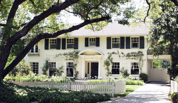 Coastal Grandmother Style - Nancy Meyers Movie House - Driftwood Interiors