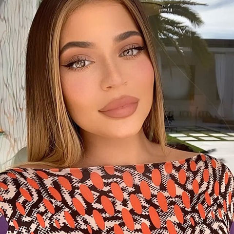 Kylie Jenner, avant qu’elle n’opte pour le total brun.