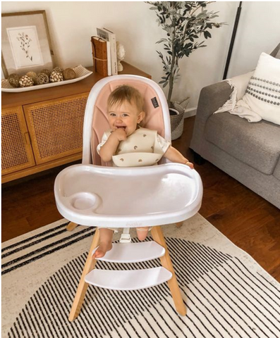 ลูกน้อยอายุเท่าไหร่ถึงนั่ง เก้าอี้กินข้าวทารก ได้