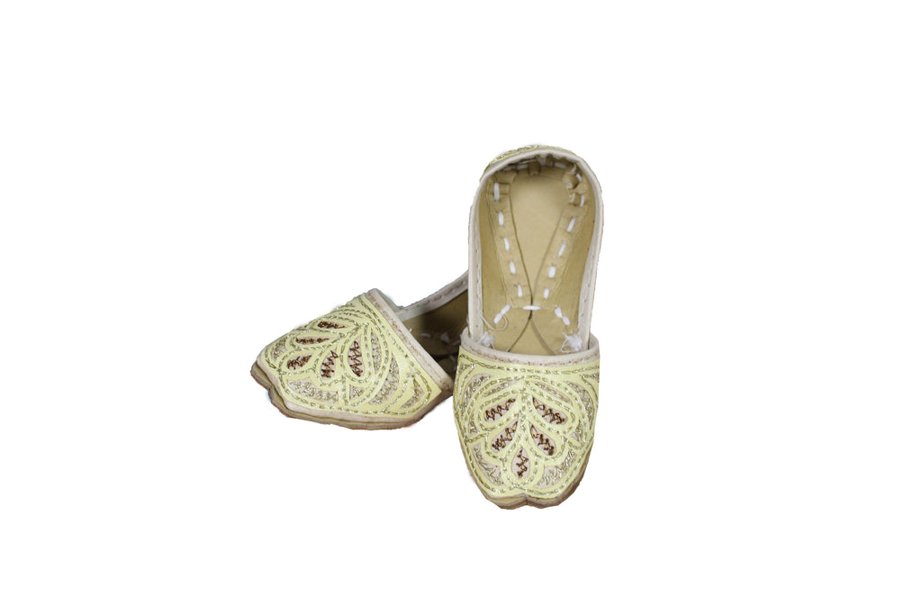 Boys Cream Mojari Khussa Shoe with Gold 