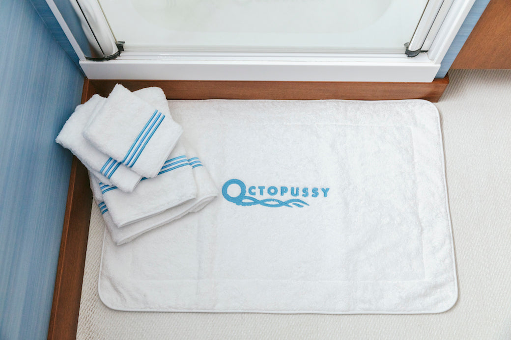 bath_towels_guest_cabin_yacht_octopussy