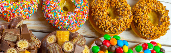 close up image of 6 doughnuts