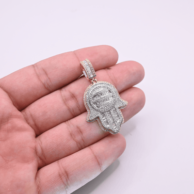 Hamsa Hand Round Centered Baguette Diamond Pendant (1.25CT) in 10K Gold