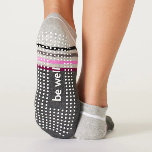 Be Fearless Wisteria Grip Socks - Sticky Be - simplyWORKOUT