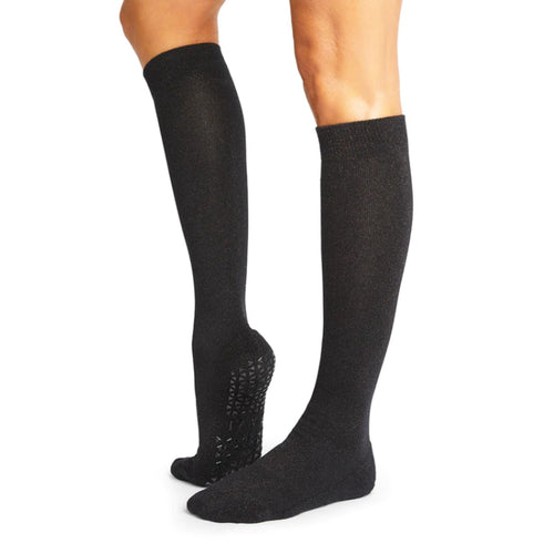 Be Fearless Wisteria Grip Socks - Sticky Be - simplyWORKOUT