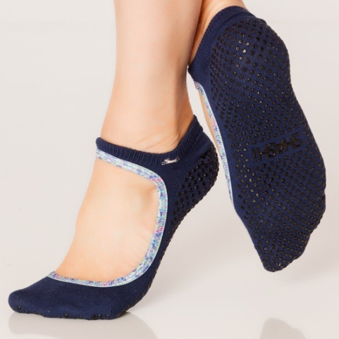 Shashi Sparkly Star Grip Socks – SIMPLYWORKOUT