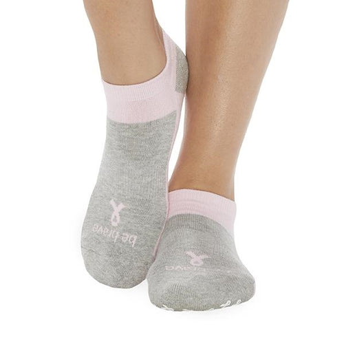 Be Present Melon White Grip Socks - Sticky Be - simplyWORKOUT –  SIMPLYWORKOUT