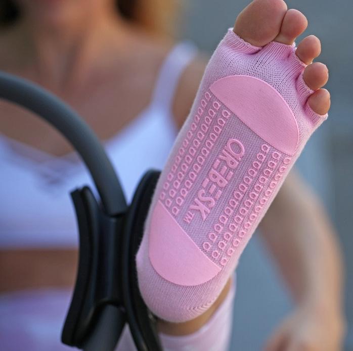 Arebesk Fishnet Open Toe Grip Socks - Pink (Barre / Pilates) or i