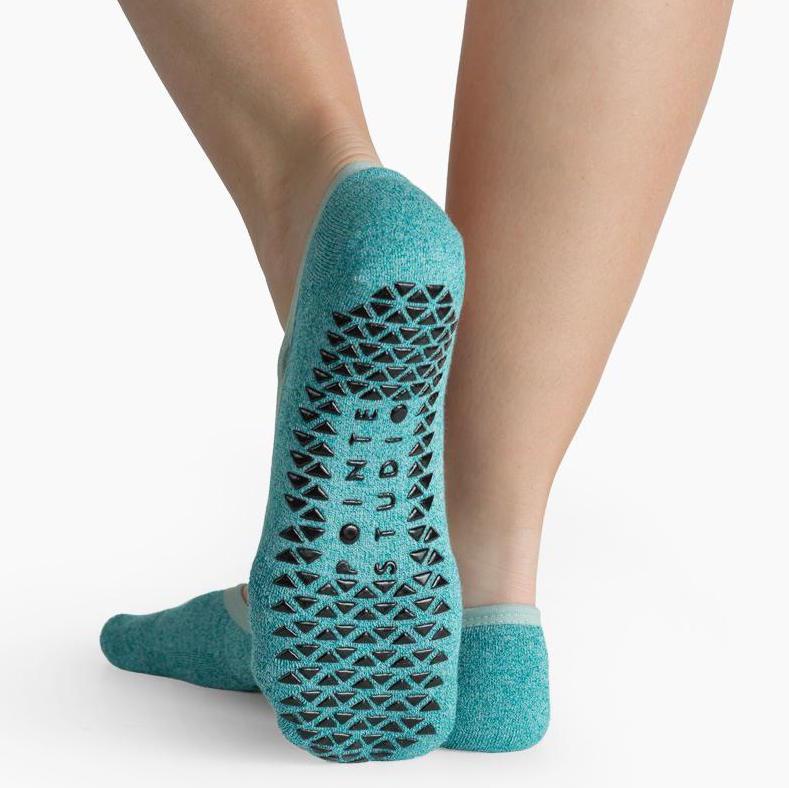 Rosa Grip Socks (Barre / Pilates)