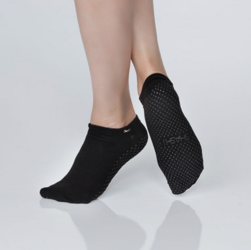 SHASHI CLASSIC Woman's Split Toe Mesh Top Grip Socks