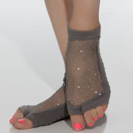 POINTE STUDIO Smiley Holiday Bundle - 3 Pairs of Grip Socks - on
