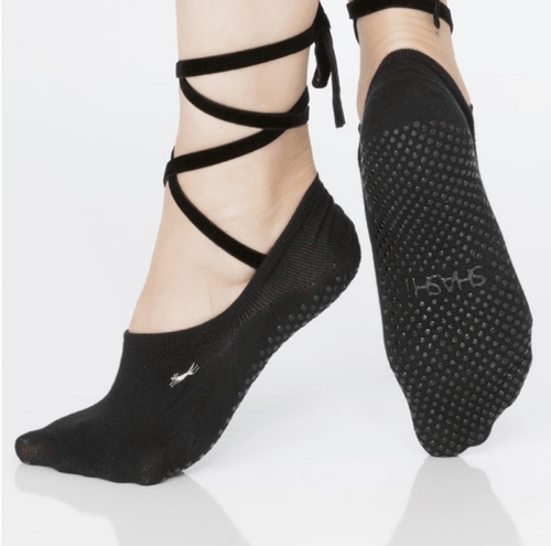 SHASHI No Show Grip Socks for Women – Non Slip Socks Women – Yoga Socks  wStorage Pouch – Pilates Socks With Grips For Women