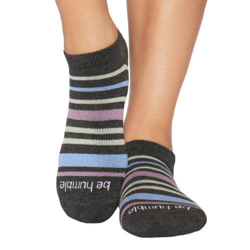 Be Grateful, Be Calm: Sticky Be Socks #MomStyleMonday {Giveaway
