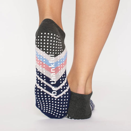 Happy Grip Socks Bitter Brown - Pointe Studio - SimplyWORKOUT –  SIMPLYWORKOUT