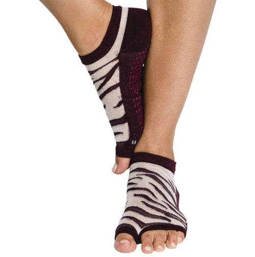 Maddie Grip Socks - Black Sparkle - Tavi Noir / Tavi Active – SIMPLYWORKOUT