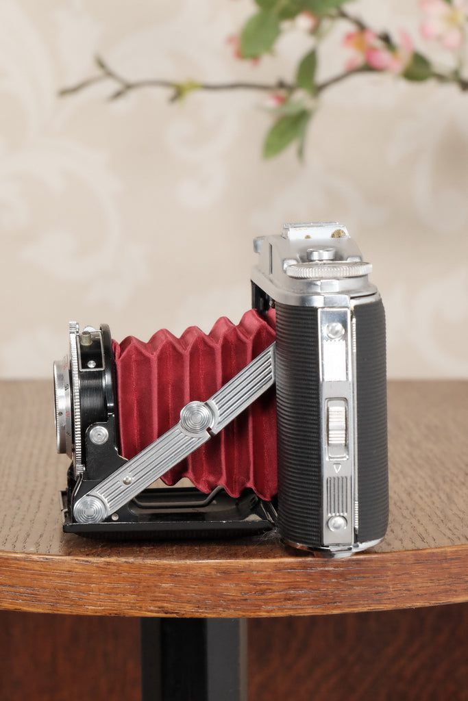 Superb, circa 1955 Agfa 6x6 Isolette II with custom red ...