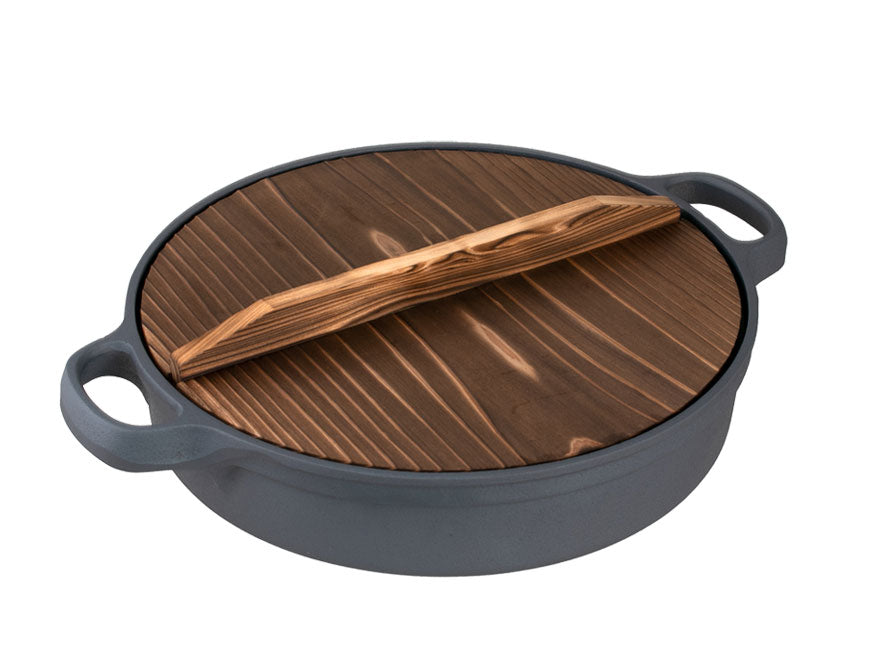 https://cdn.shopify.com/s/files/1/0829/6397/files/na-oigen-sukiyaki-gyoza-pot.jpg?v=1677020329