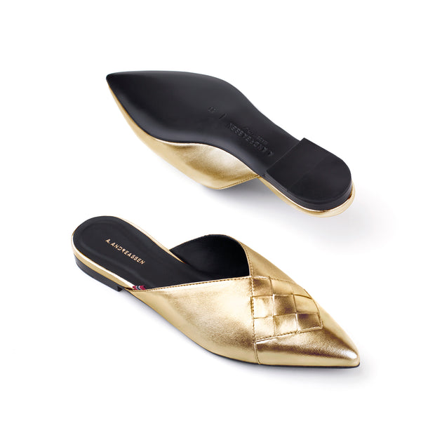 Glittertind Pointy Mule | Leather | Gold – A. Andreassen