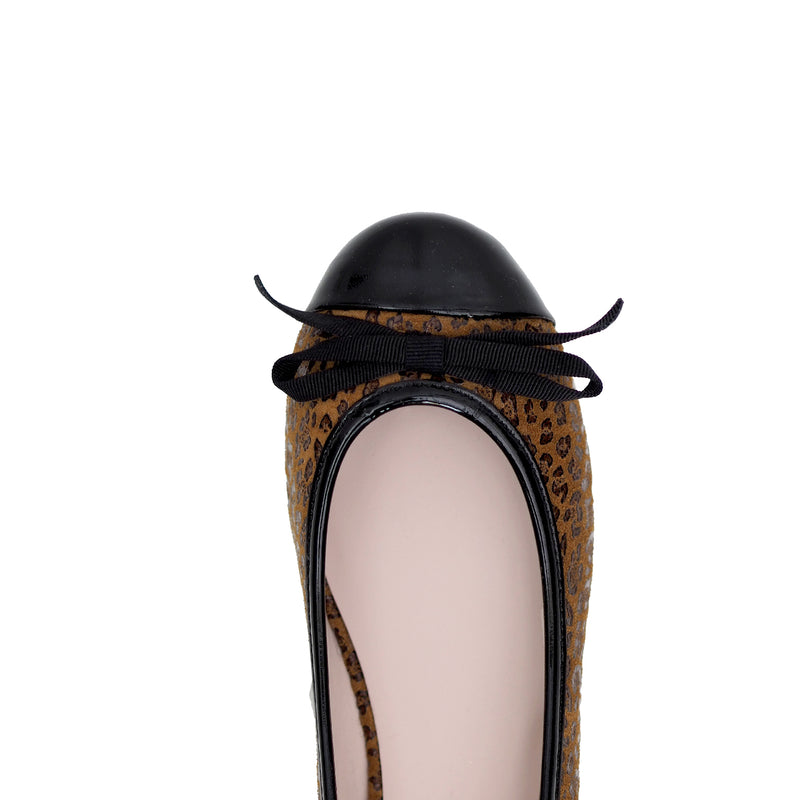 Womens leopard leather ballet flat shoe