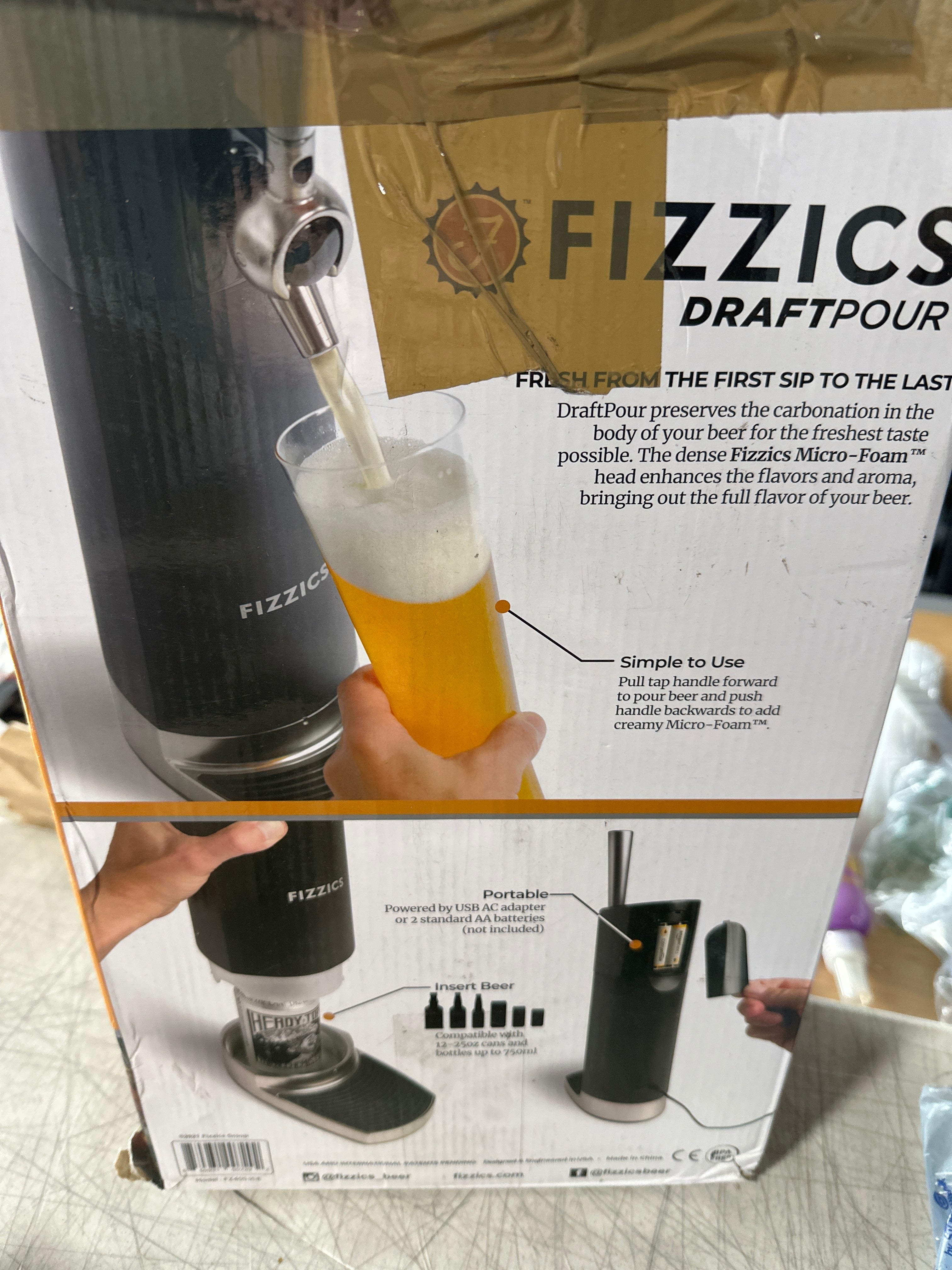 FIZZICS - DraftPour Beer Dispenser - Converts Any Can or Bottle Into a Nitro-Style Draft, Gift for Men and Beer Enthusiast, Beer Tap Draft Machine - Carbon - 101359