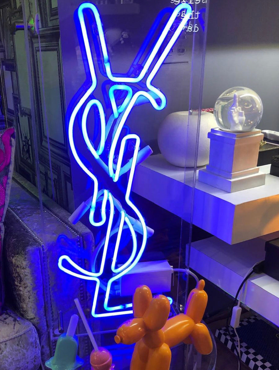 LV Neon Sign – Duroque