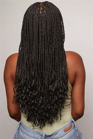 Small Mid-Back Knotless Braids