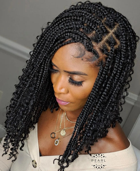 :Small Boho Knotless Braids Bob