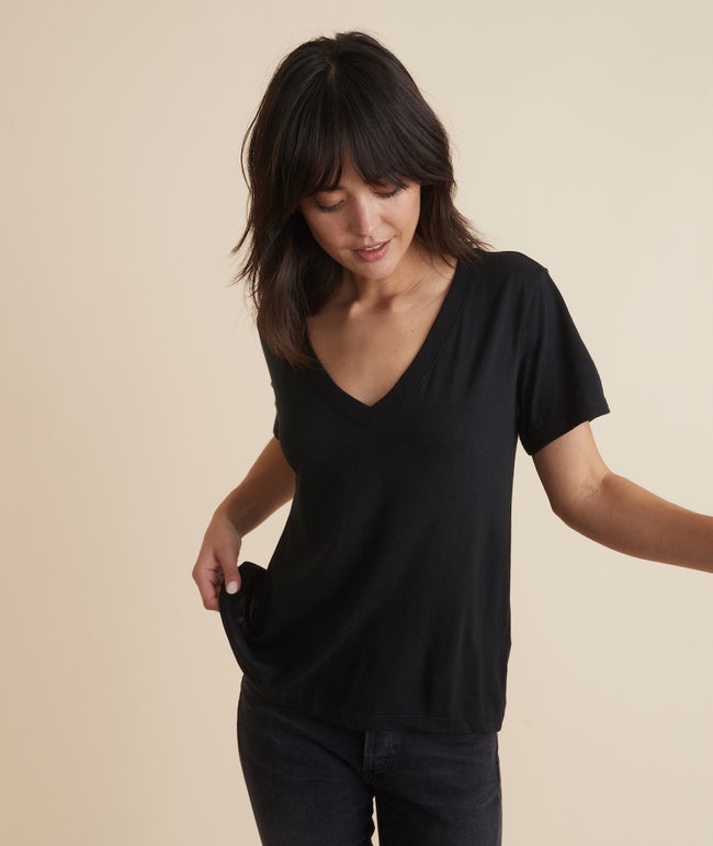 Boyfriend V-Neck in Black – Marine Layer