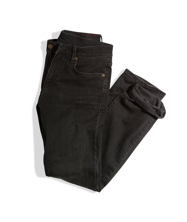 Straight Fit Jean in Washed Black 