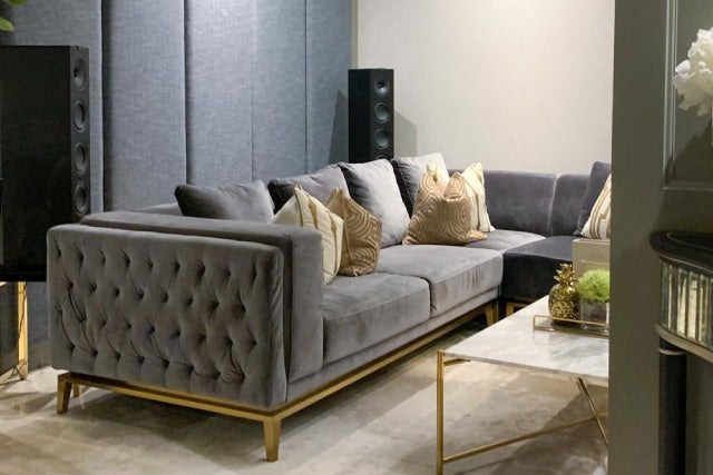 5 Tips To Create A Simple, Modern, Minimalist Living Room