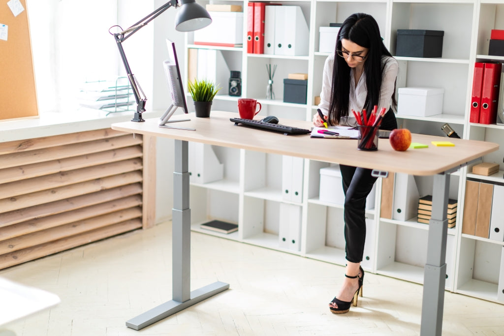 Unlocking-Productivity-The-Benefits-of-Adjustable-Desks Natural Living